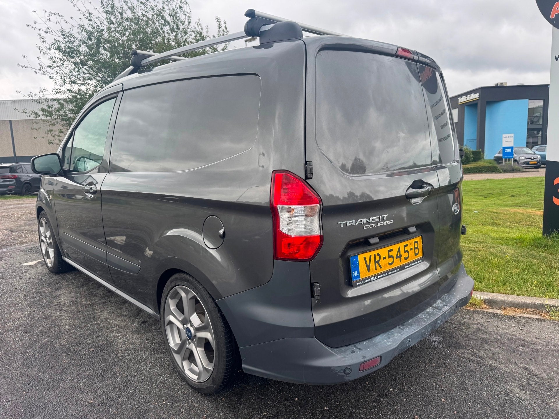 Ford Transit Courier 2015 * 1.6 TDCI Trend Start&Stop * Euro, Voorwielaandrijving, Euro 5, Gebruikt, Origineel Nederlands