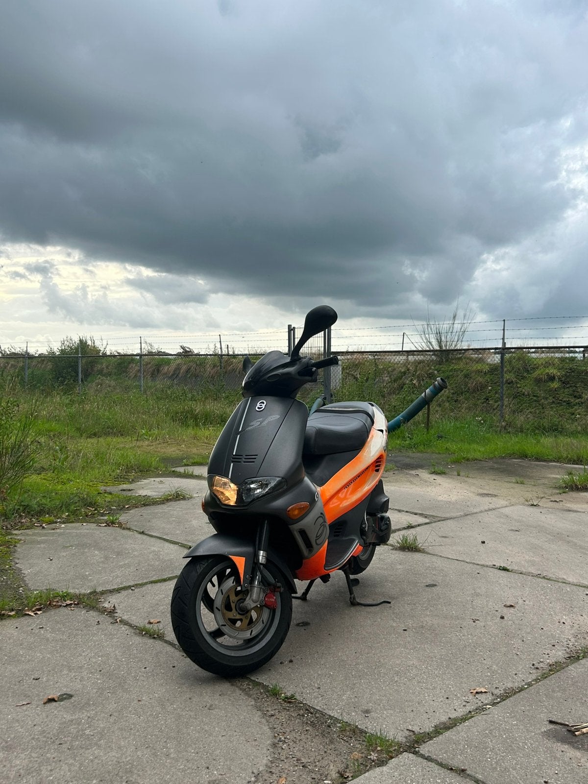 Gilera Runner 50 cc brom 2 takt, Fietsen en Brommers, Ophalen, Tweetakt, Gebruikt, Overige modellen