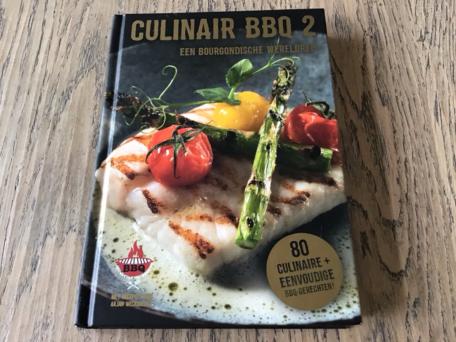 Culinair BBQ 2: Een Bourgondische Wereldreis - Nieuw, Ophalen of Verzenden, Nieuw, Overige gebieden, Hoofdgerechten