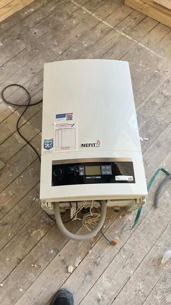 CV-ketel, Doe-het-zelf en Verbouw, Geisers en Boilers, Ophalen of Verzenden, Zo goed als nieuw