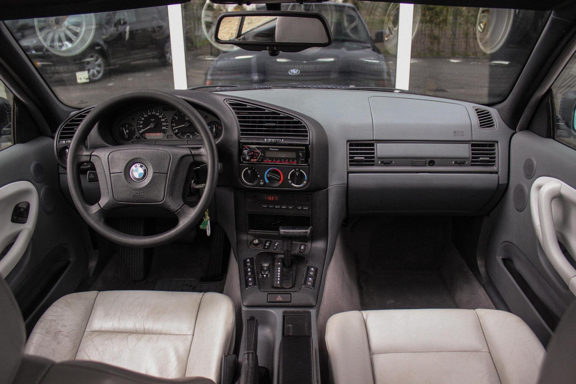 BMW 3-serie Cabrio 320i E36 | HiFi audio | Motorsport velgen, Auto's, Achterwielaandrijving, Gebruikt, 1445 kg, Leder