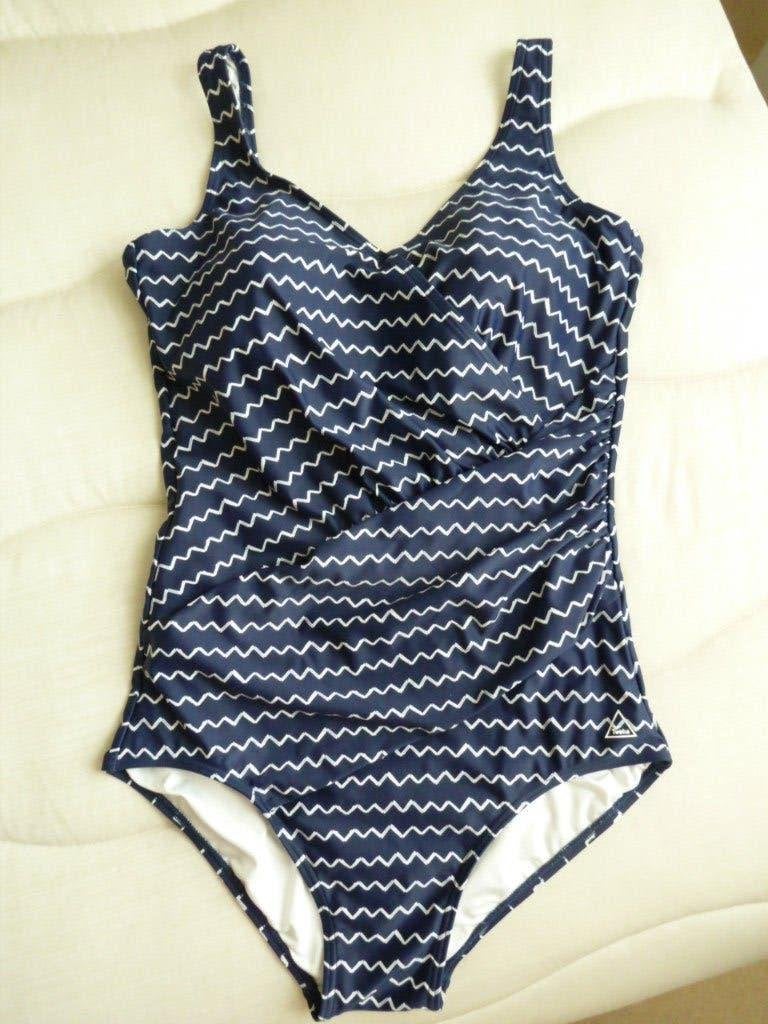 Tweka badpak blauw/wit met zigzagpatroon - Maat M, Maat 38/40 (M), Blauw, Overige typen, Ophalen of Verzenden