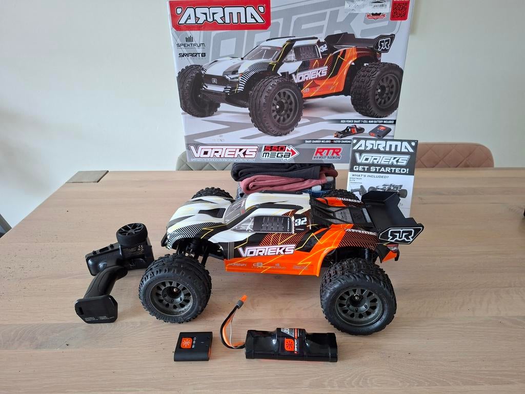 Arrma vorteks mega 550 2WD stadium truck, Ophalen, Zo goed als nieuw, Overige schalen, Auto offroad