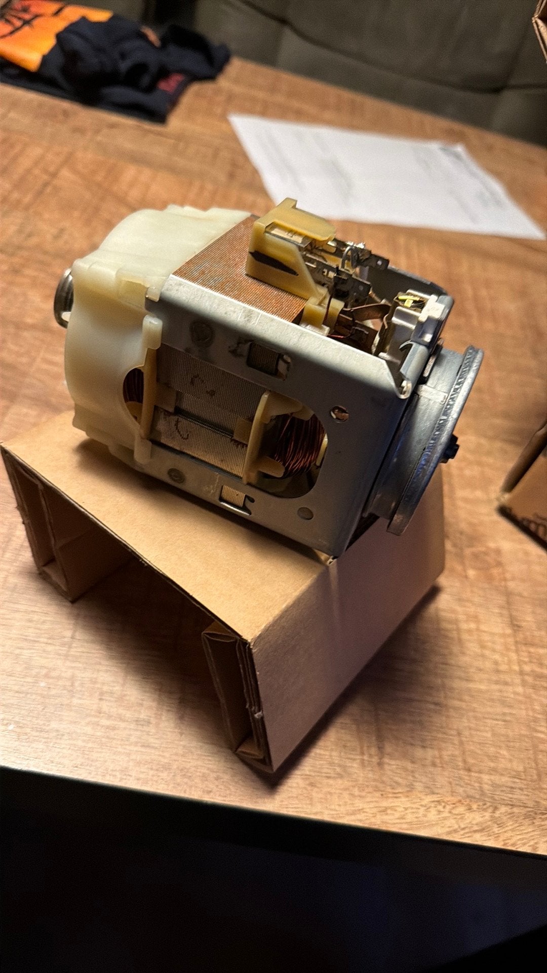 Flymo electro motor nieuw in doos, Ophalen
