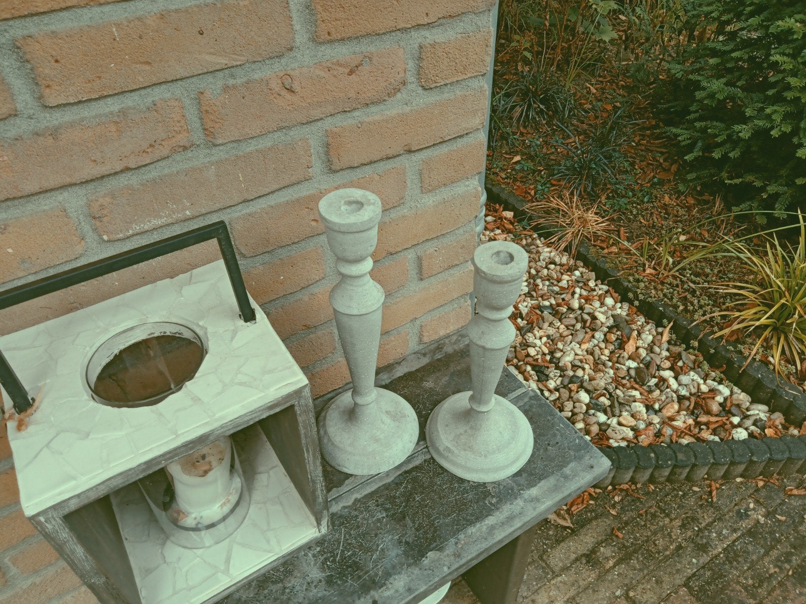 2 kandelaars, windlicht en kop en schotel gratis ophalen, Huis en Inrichting, Woonaccessoires | Kandelaars en Kaarsen, Ophalen