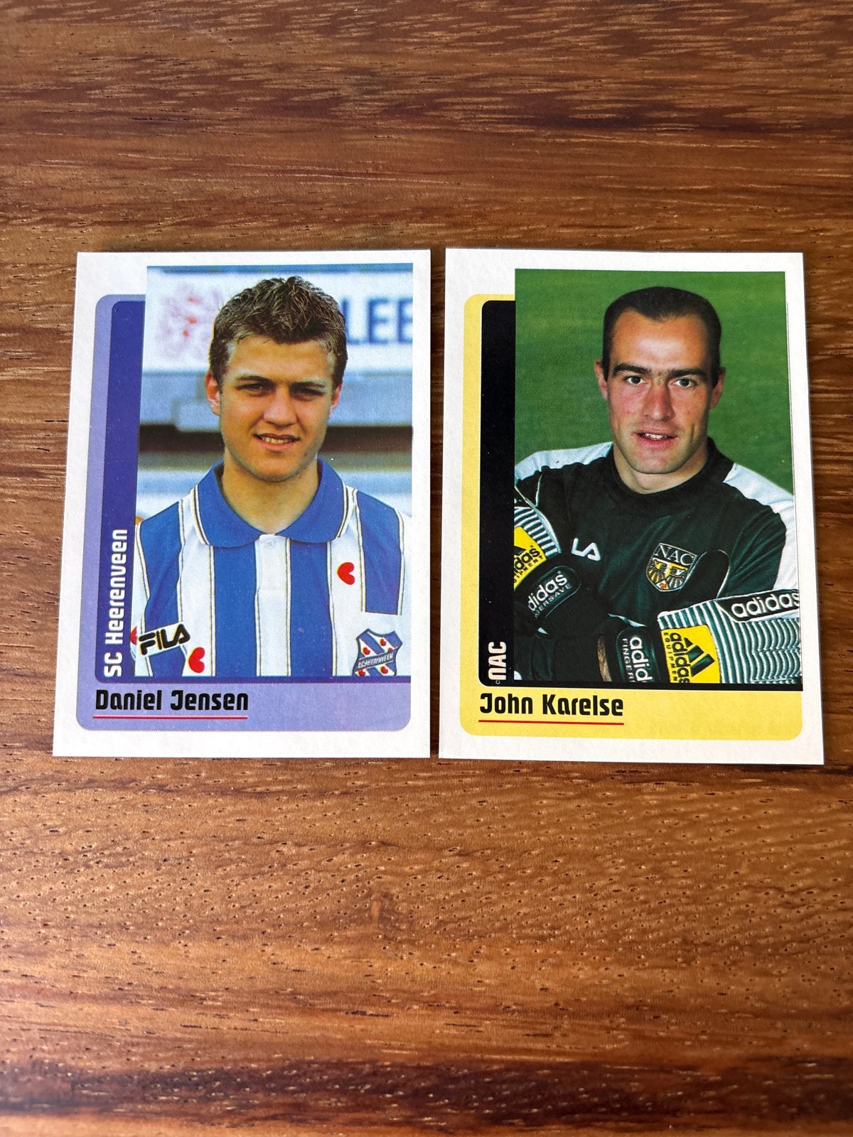 Panini Voetbal 1999 - Daniel Jensen & John Kareise, Ophalen of Verzenden, Zo goed als nieuw, Stickers en Plaatjes