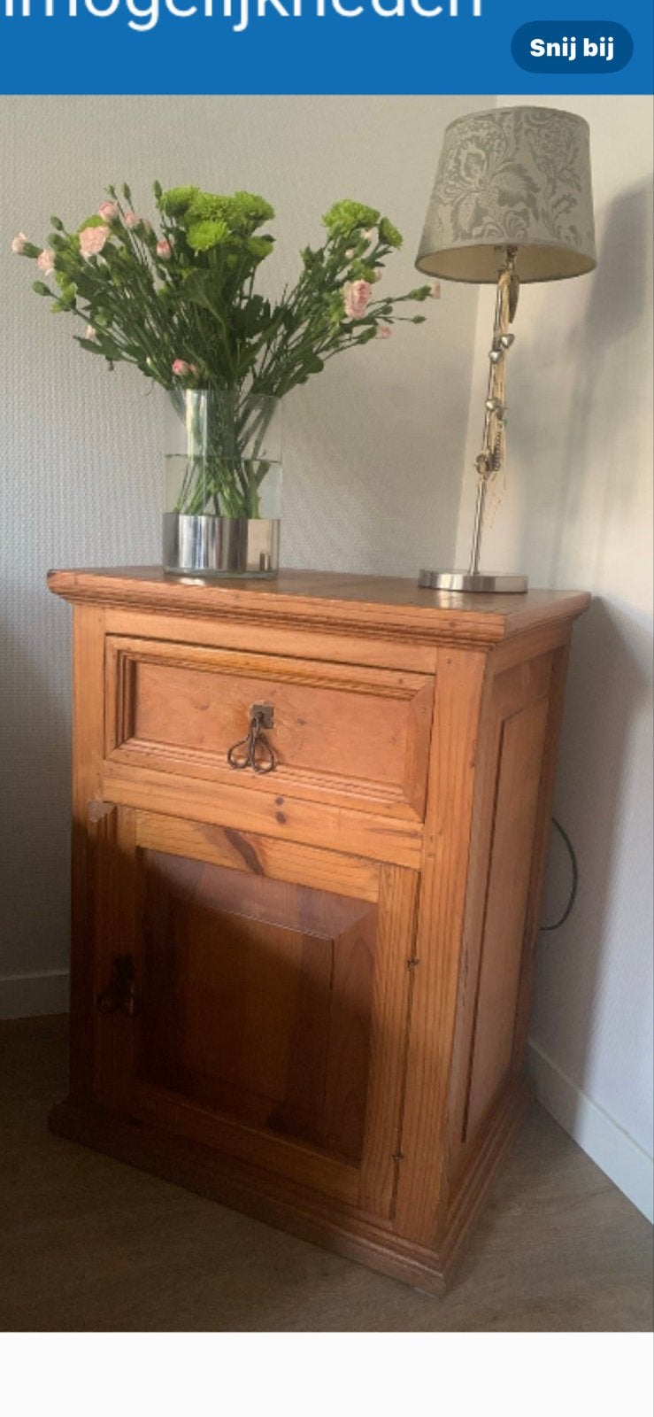 Grenen kastje met lade en kastje, Ophalen