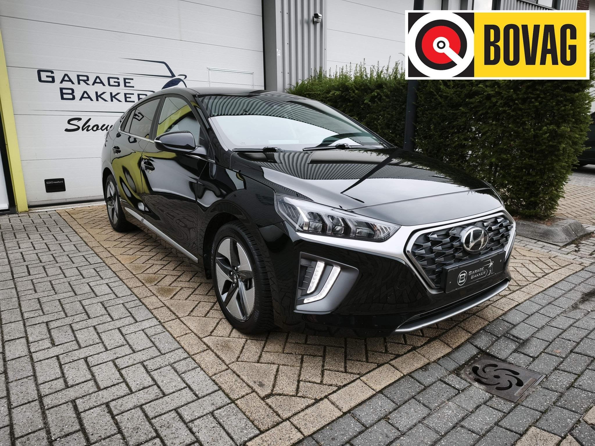 Hyundai IONIQ 1.6 GDi i-Motion Navi|Camera, Auto's, Stof, Gebruikt, Euro 6, 2 kWh