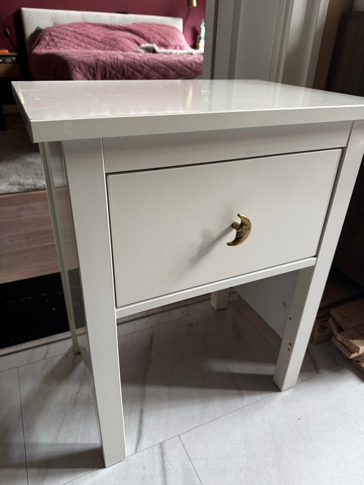 IKEA Hemnes nachtkastje met maan knopje, Huis en Inrichting, Ophalen, Gebruikt, Minder dan 45 cm, 55 tot 70 cm