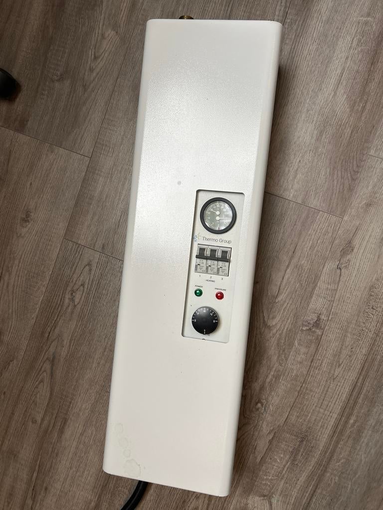 Thermo Groep Electrische CV Model BEH-P 9kW, Doe-het-zelf en Verbouw, Verwarming en Radiatoren, Ophalen, 30 tot 80 cm, Kachel