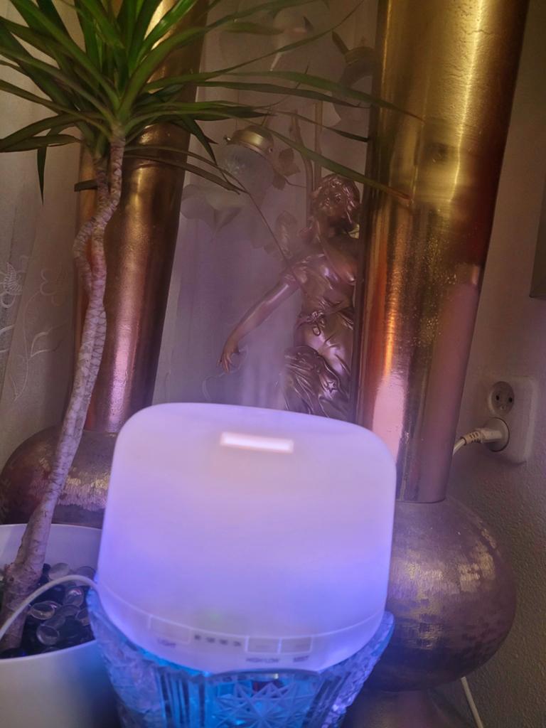 Aroma Diffuser met LED Verlichting, Nieuw, Kunststof, Ophalen of Verzenden, Modern