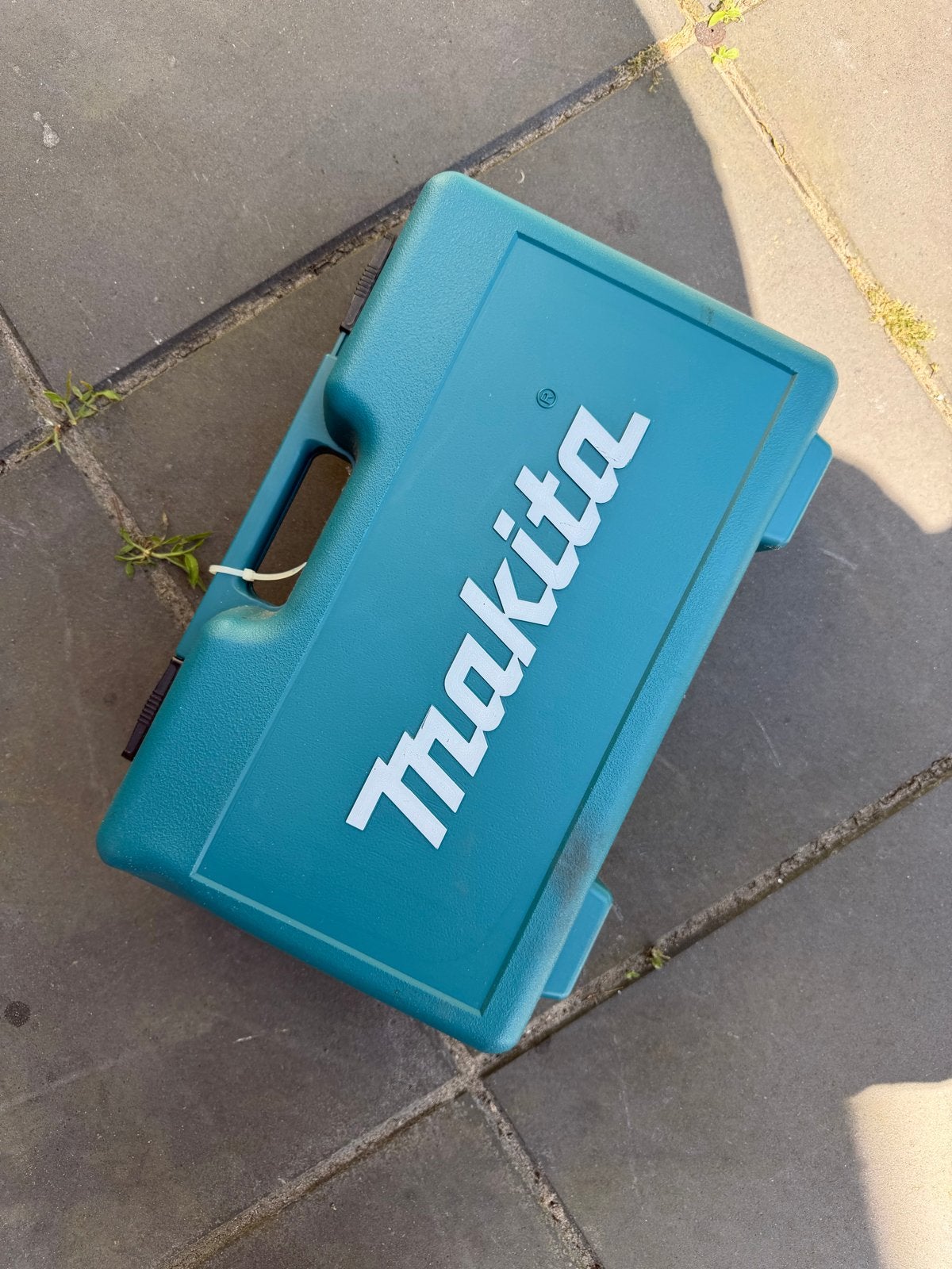 Makita 9558HNRGK2 Haakse Slijper in Koffer gloednieuw, Ophalen, Gebruikt, 700 tot 1000 watt, Haakse handslijpmachine