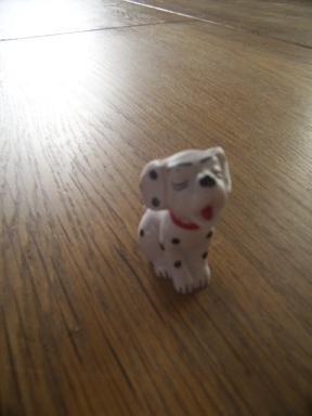 Disney 101 Dalmatiërs poppetje geeuwend 4 cm, Ophalen of Verzenden, Overige figuren, Gebruikt, Beeldje of Figuurtje
