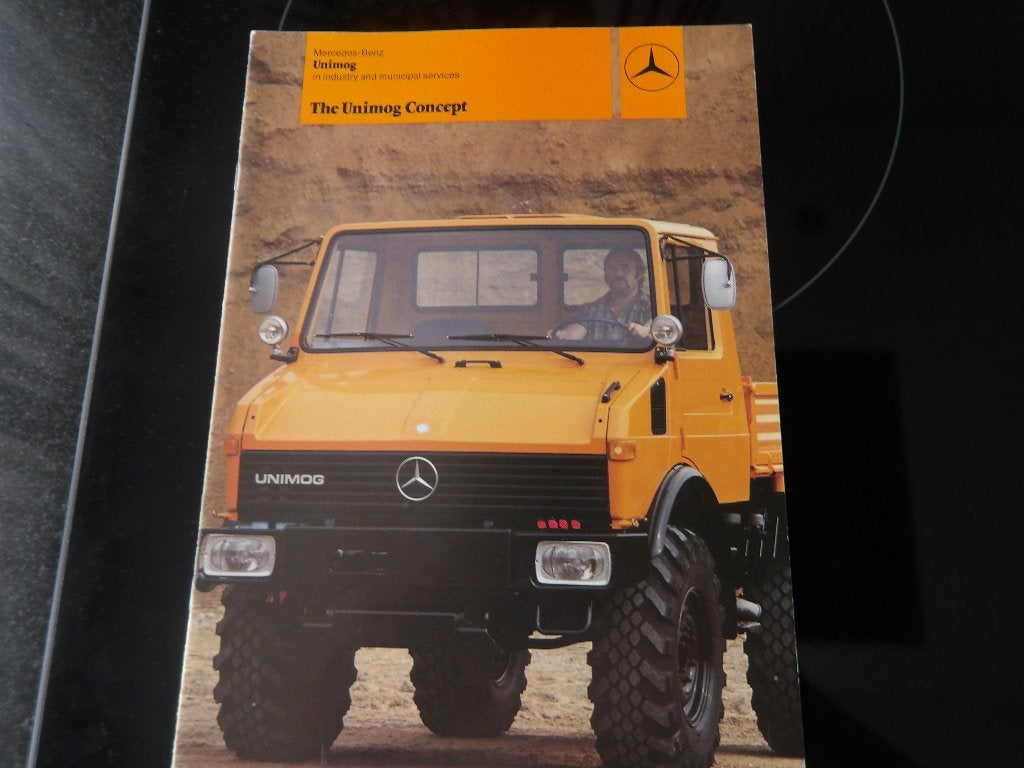 Mercedes-Benz Unimog Concept Brochure, Ophalen of Verzenden