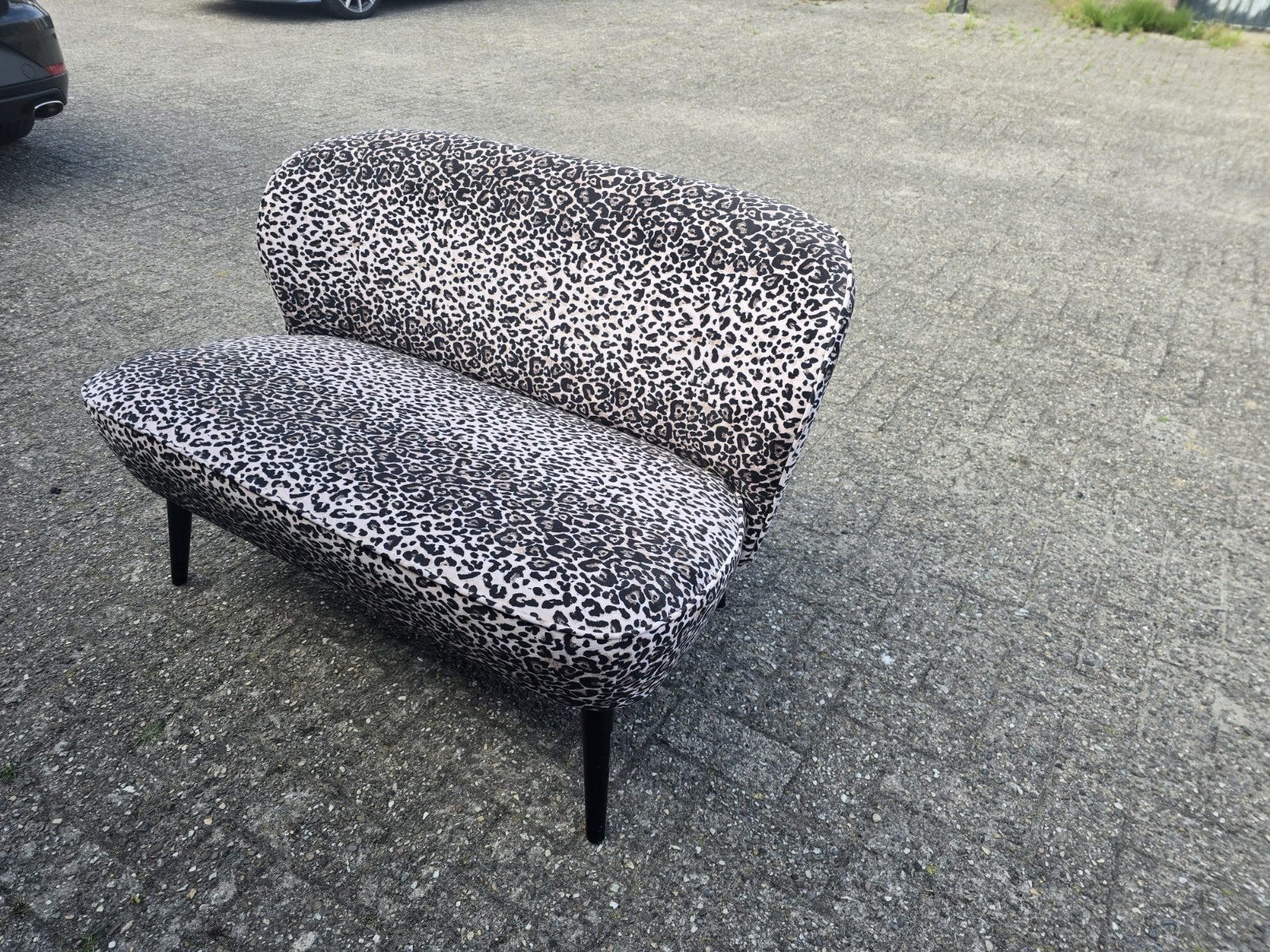 Super gaaf tijgerprint bankje - Patty with Love collectie, Ophalen, Tweepersoons, Zo goed als nieuw, Minder dan 150 cm