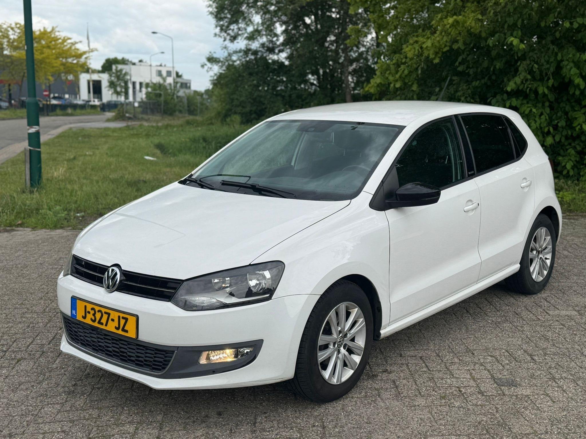 Volkswagen Polo 1.2-12V Style PDC/CRUISE/STOELVERW., Voorwielaandrijving, Euro 5, 1198 cc, Wit