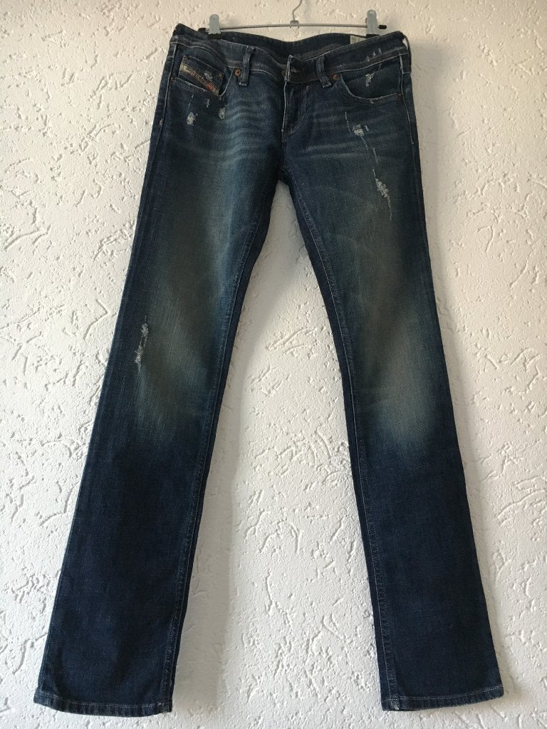 Nieuwe Diesel Lowky regular slim-straight spijkerbroek, Nieuw, Diesel, W30 - W32 (confectie 38/40), Verzenden