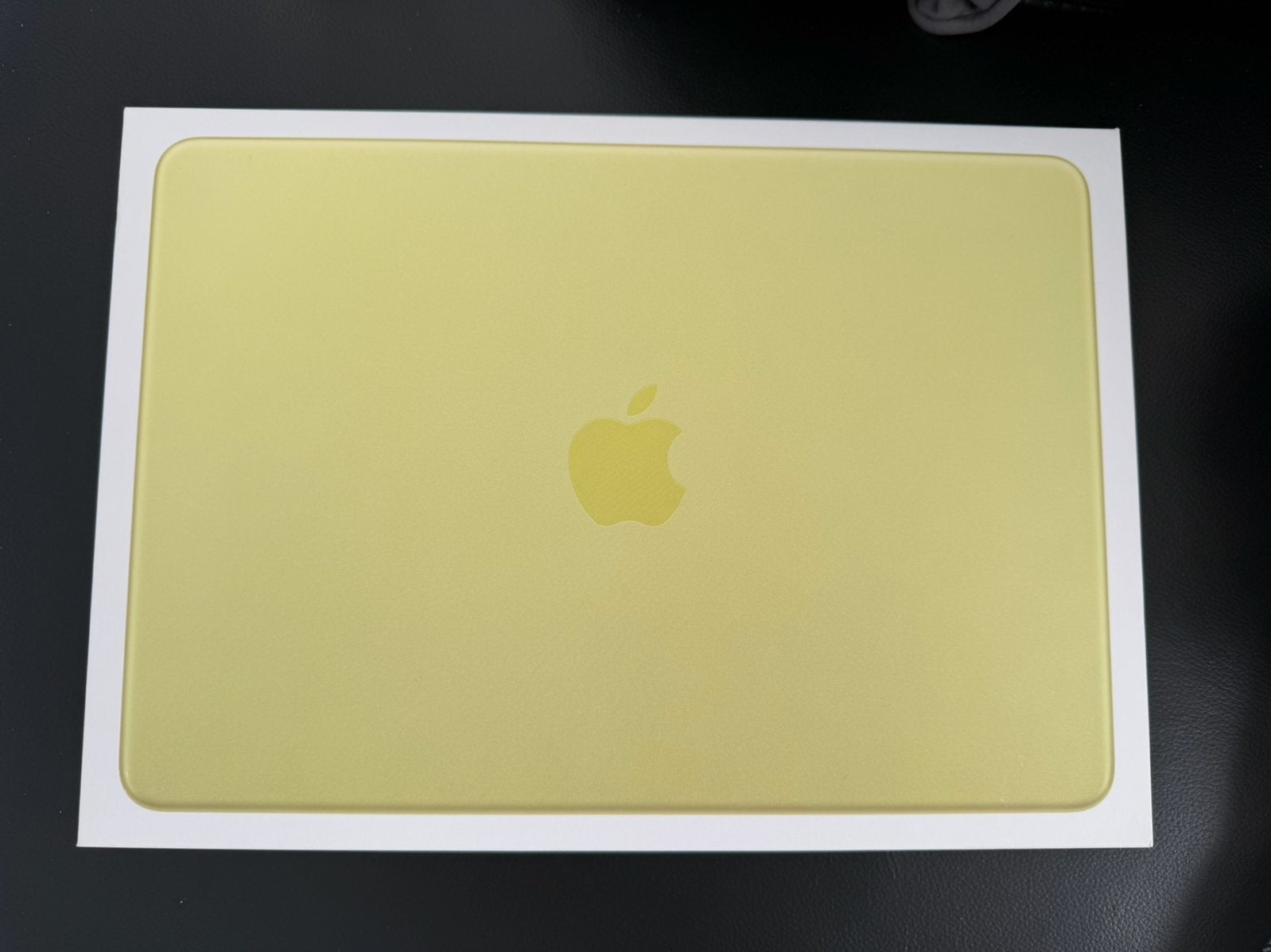 MacBook Neo 13” 8gb 256gb Citrus Nieuw + Jaar Garantie, Computers en Software, 256 GB, Qwerty, 8 GB, 13 inch