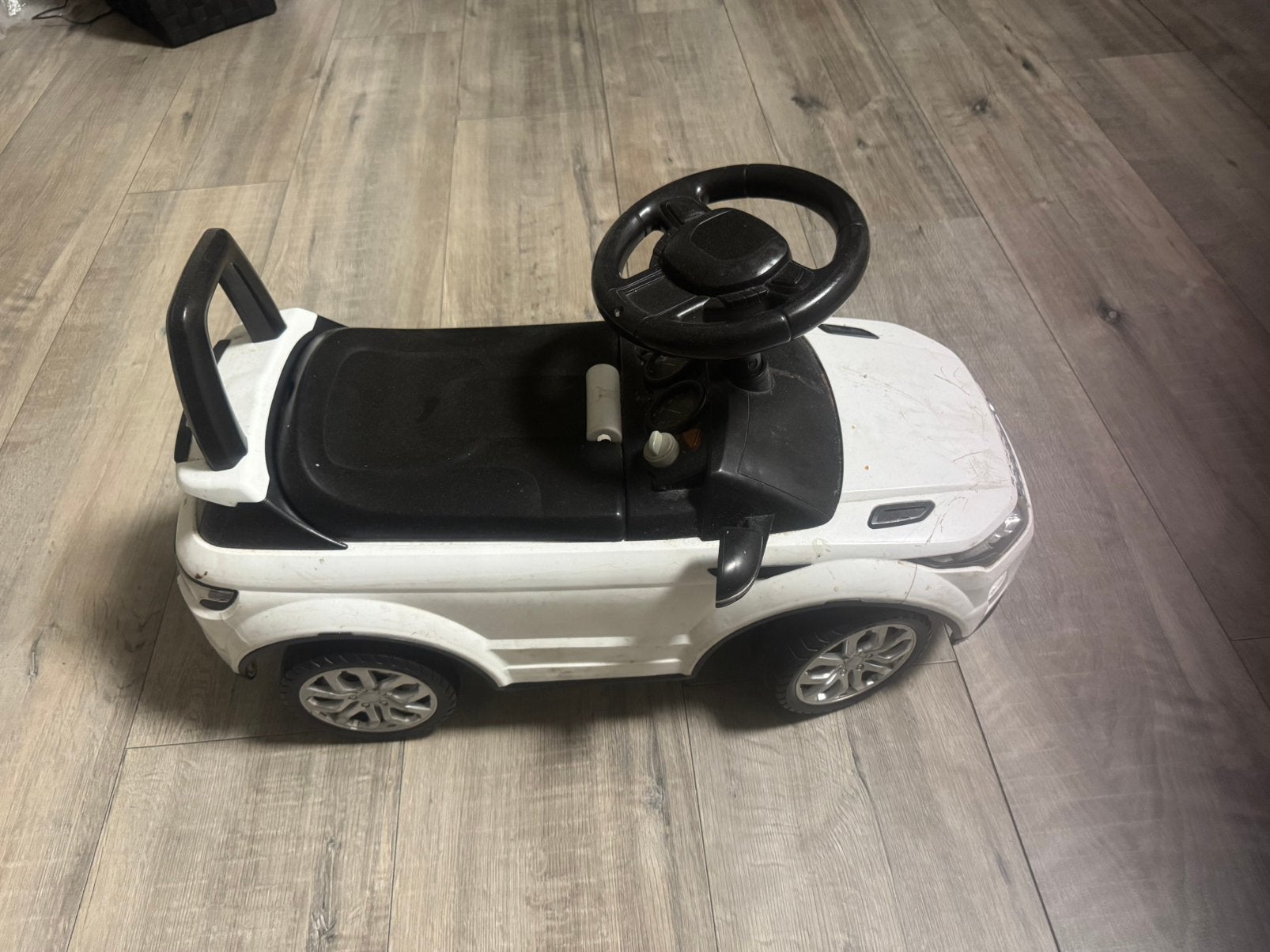 Kinderen auto, Zo goed als nieuw
