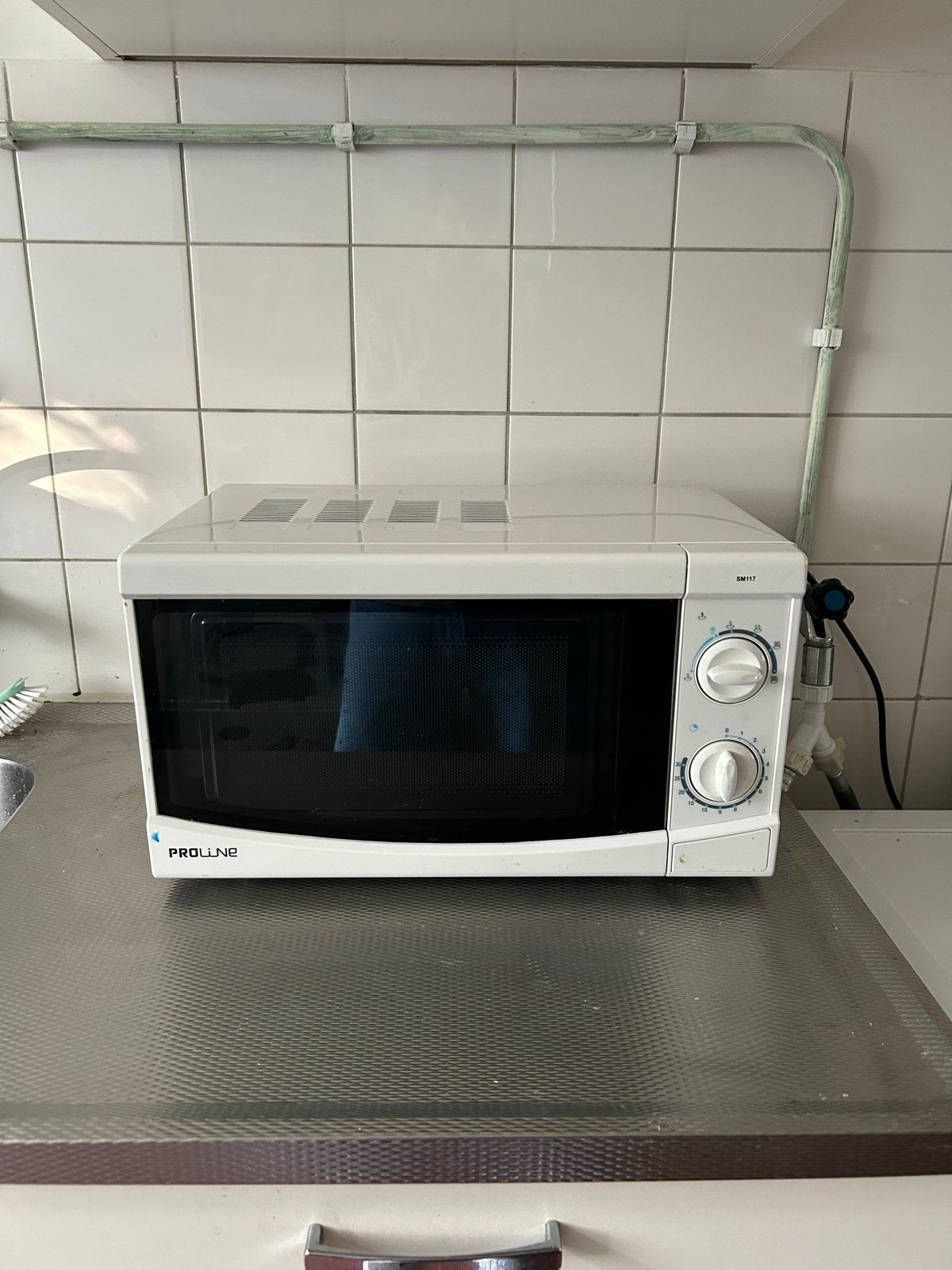 PROLINE SM117 Magnetron - Compact en Functioneel, Witgoed en Apparatuur, Magnetrons, Ophalen, Gebruikt, Minder dan 45 cm, Magnetron
