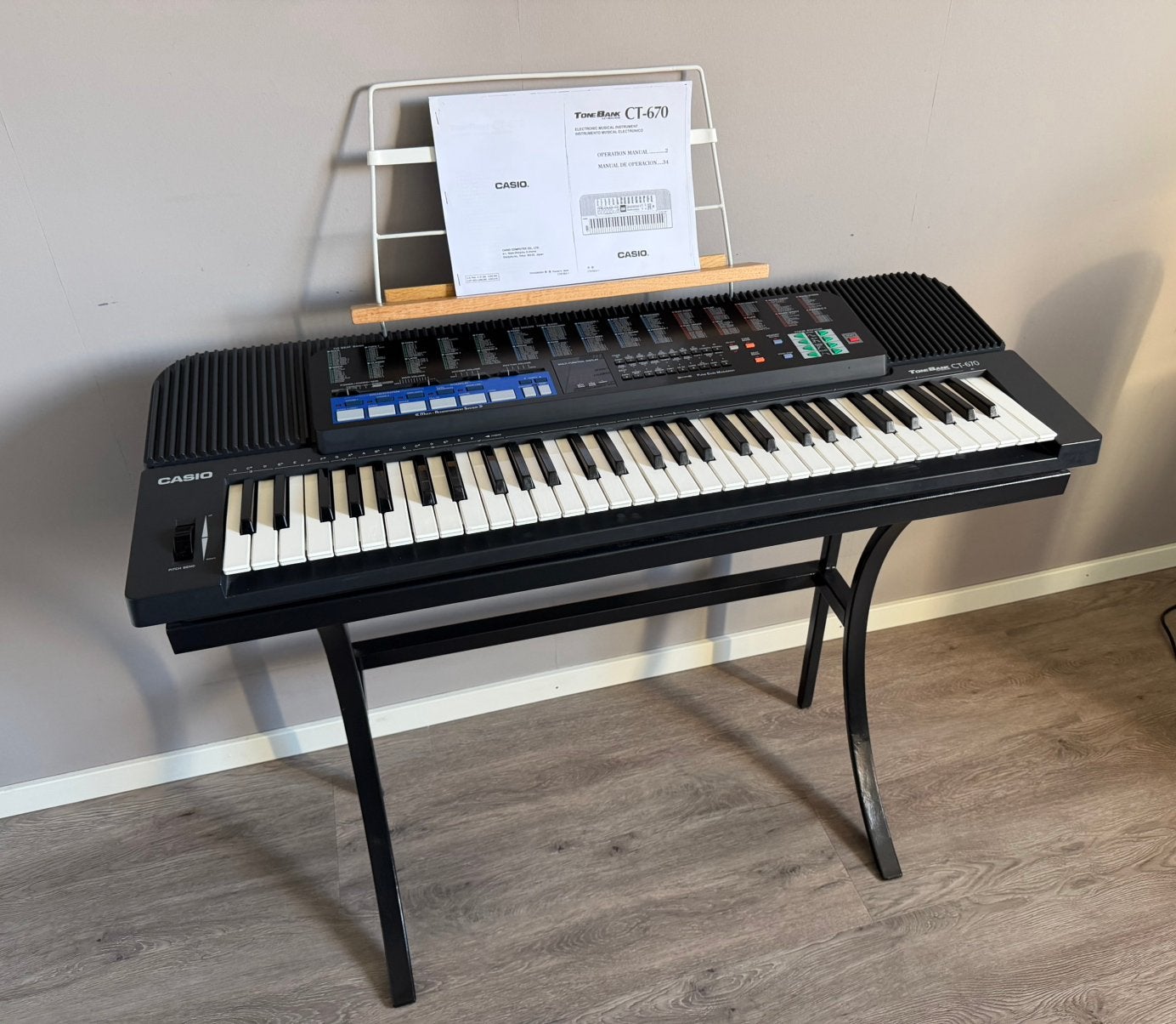 Casio ToneBank CT-670 keyboard incl. standaard, Ophalen, Casio, 61 toetsen, Midi-aansluiting