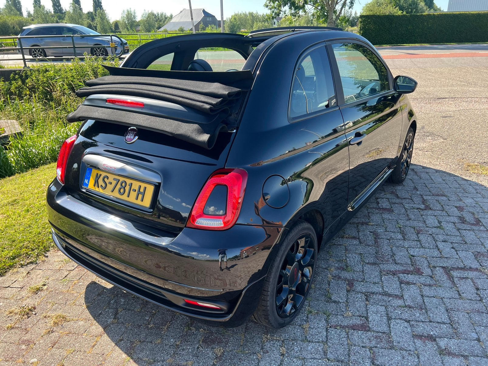 Fiat 500 Twinair Turbo 80pk 2016 Zwart, Auto's, Fiat, Cabriolet, Leder en Stof, Zwart, Origineel Nederlands