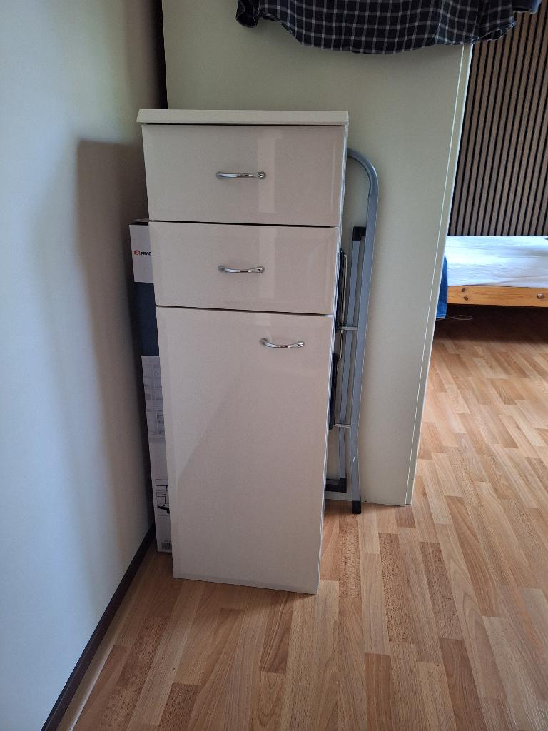 Badkamerkast hangend, Ophalen, (Half)hoge kast, Minder dan 50 cm, Zo goed als nieuw