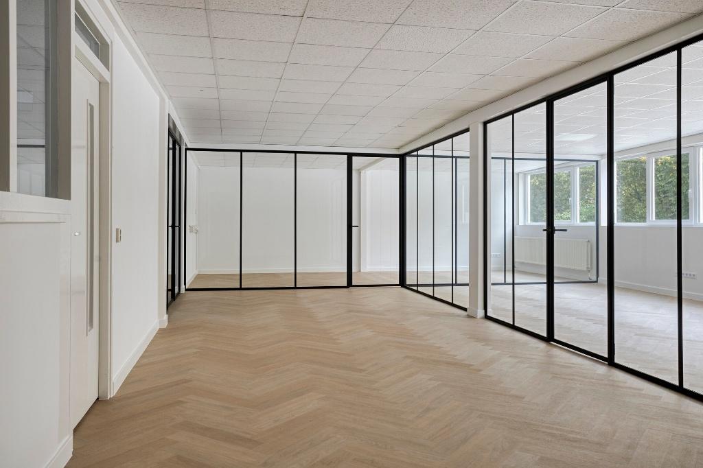 Moderne kantoorruimte te huur – Overdinkel – ca. 150 m², 150 m², Huur, Kantoorruimte