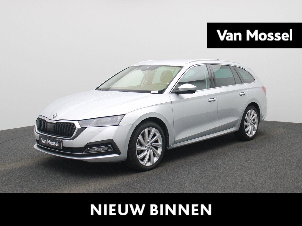 Skoda Octavia Combi 1.5 TSI 110kW DSG7 Clever, 12 maanden, Stof, Gebruikt, 4 cilinders