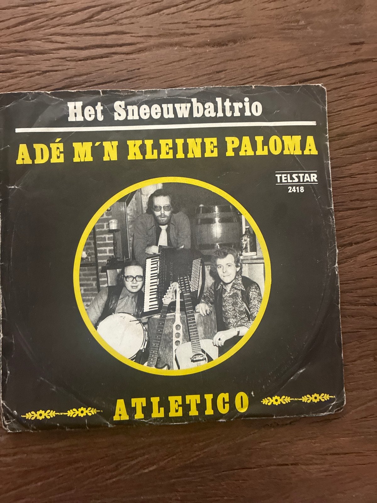 Het Sneeuwbaltrio - Adé M'n Kleine Paloma / Atletico (Vinyl), Gebruikt, 7 inch, Ophalen of Verzenden, Levenslied of Smartlap