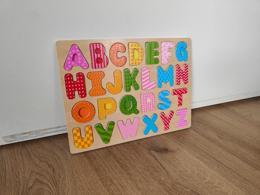 Nette alfabet puzzel van Playing Kids, Ophalen, 10 tot 50 stukjes, Zo goed als nieuw, 6 maanden tot 2 jaar
