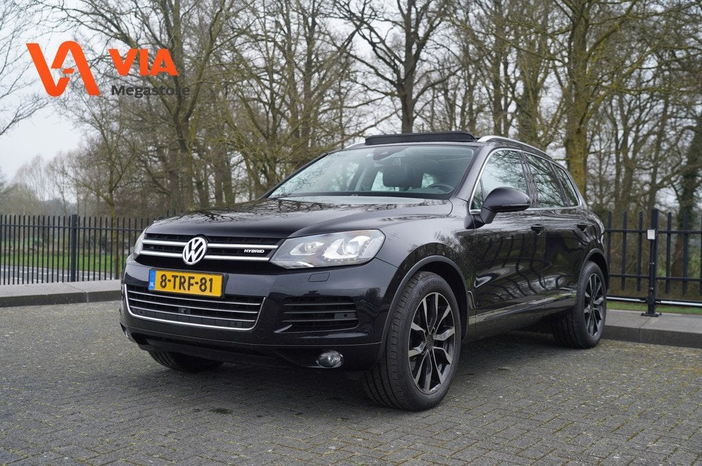 Volkswagen Touareg 3.0 TSi V6 Hybrid Highline Pano | Luchtve, Auto's, Volkswagen, Automaat, Gebruikt, Zwart, 2995 cc