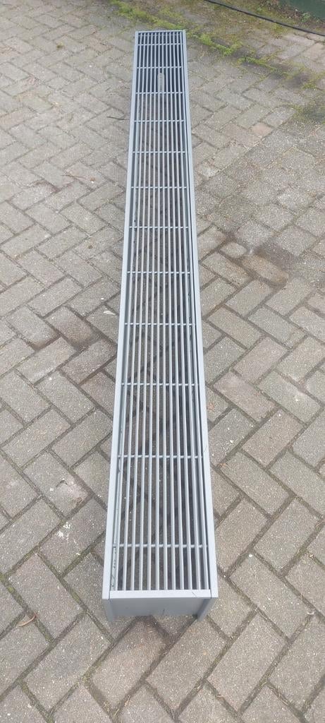 Jaga mantel convector type 21 (twin) l=2400 mm h=2, Ophalen, Minder dan 30 cm, Hoog rendement (Hr), Radiator