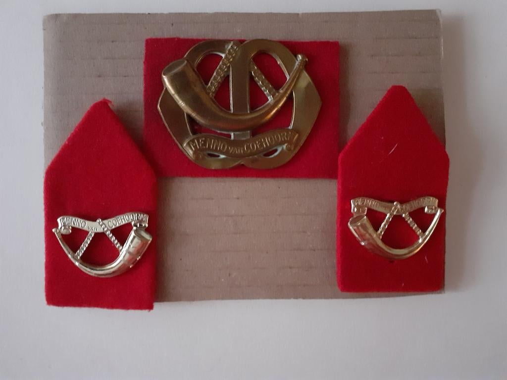 Kraagspiegels en baretembleem  : Menno van Coehoorn, Verzamelen, Ophalen of Verzenden, Landmacht, Nederland, Embleem of Badge