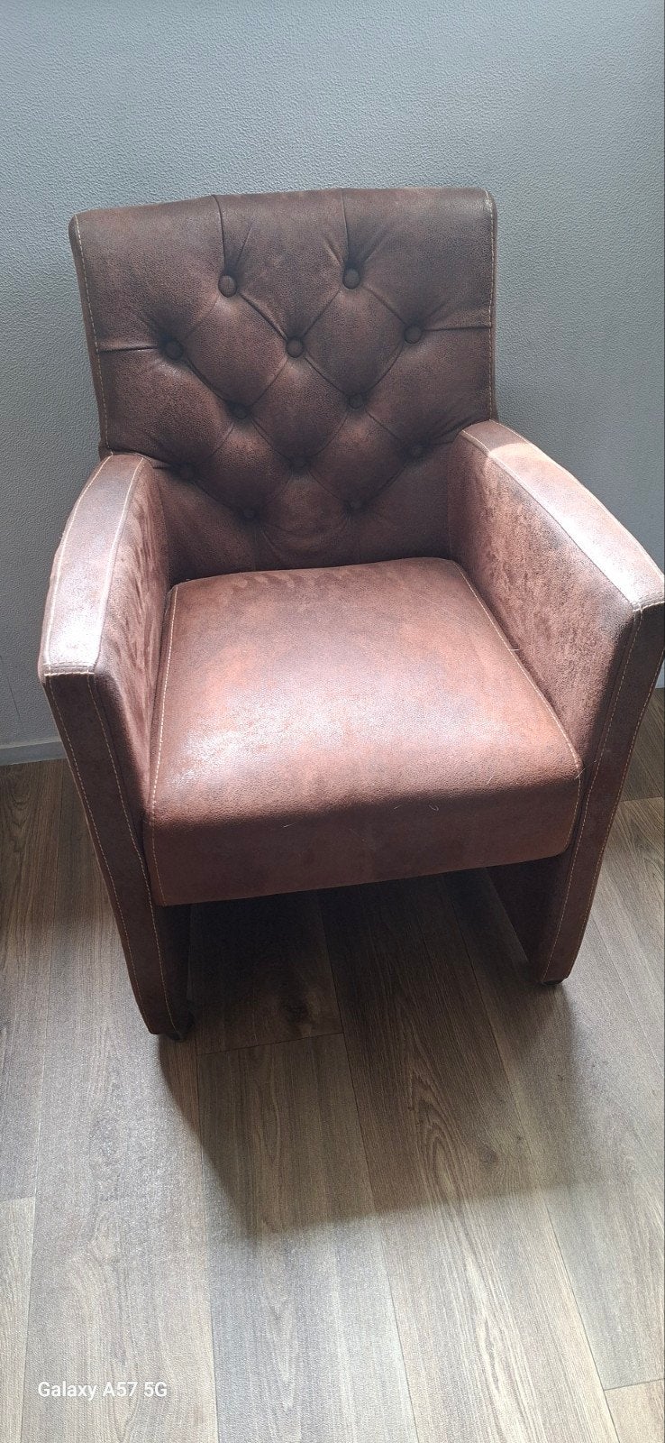 Eettafelstoel Oliver - Bruin microvezel met wieltjes, Huis en Inrichting, Stoelen, Ophalen, Bruin, Vier