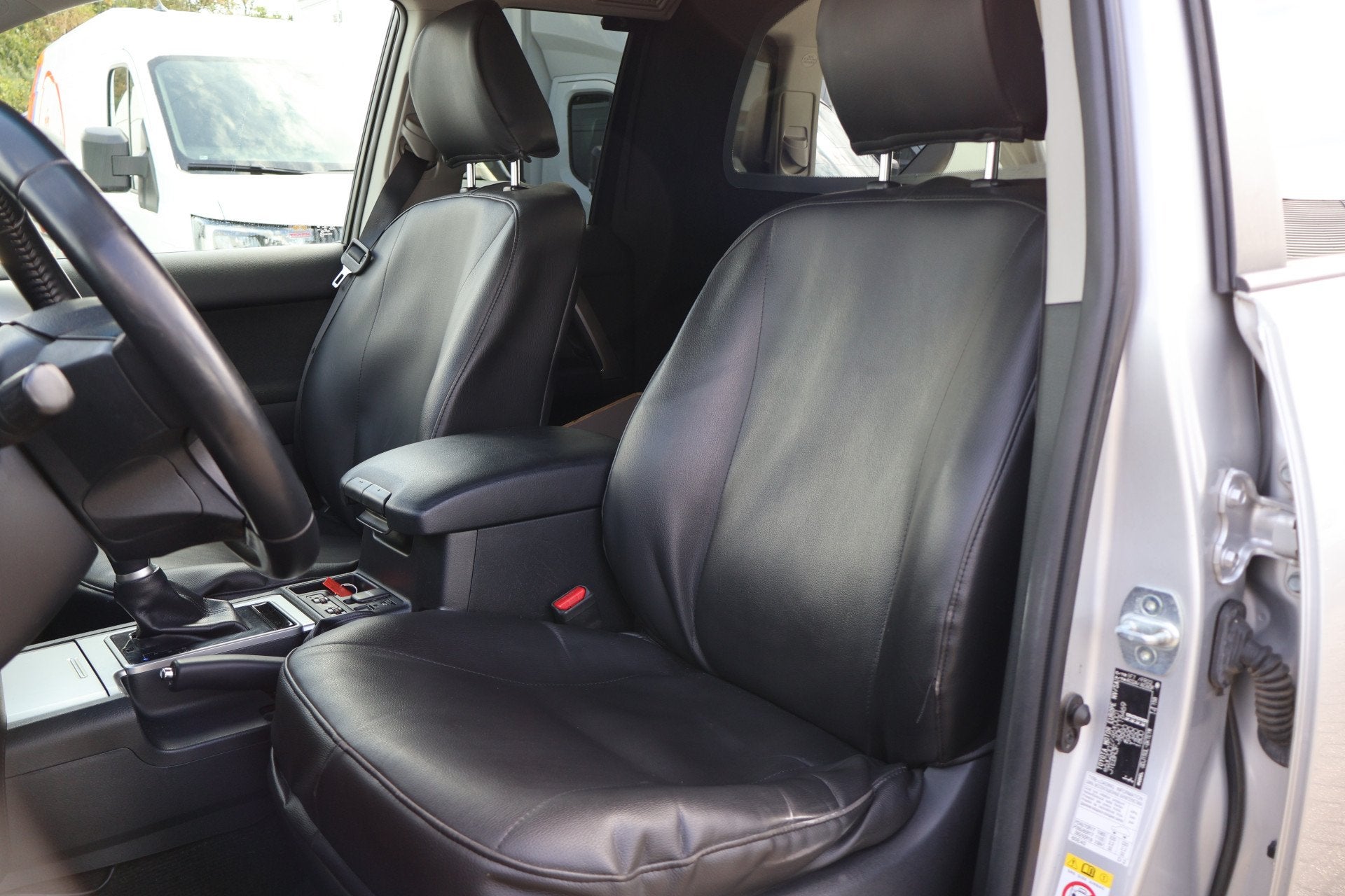 Toyota Land Cruiser 2.8 D-4D-F Challenger Window Van, Gebruikt, Euro 6, 4 cilinders, Bedrijf
