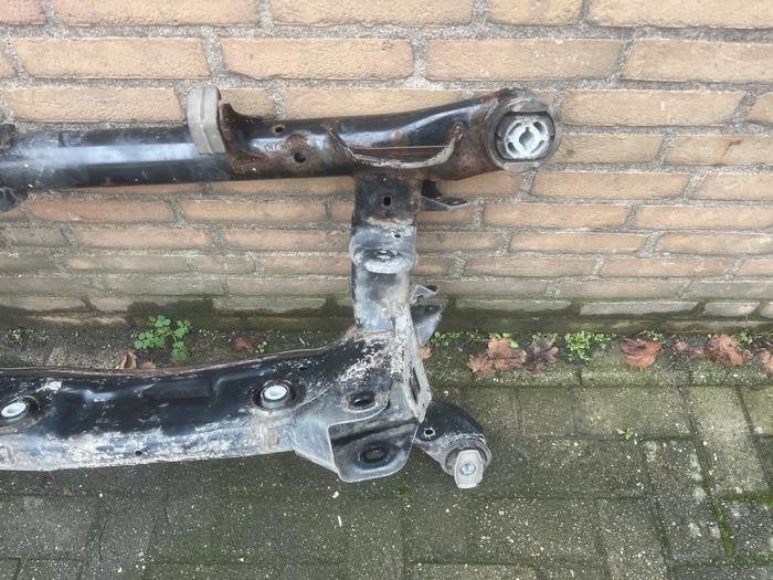 Subframe van een Alfa Romeo Stelvio, Gebruikt, -, Verzenden, -