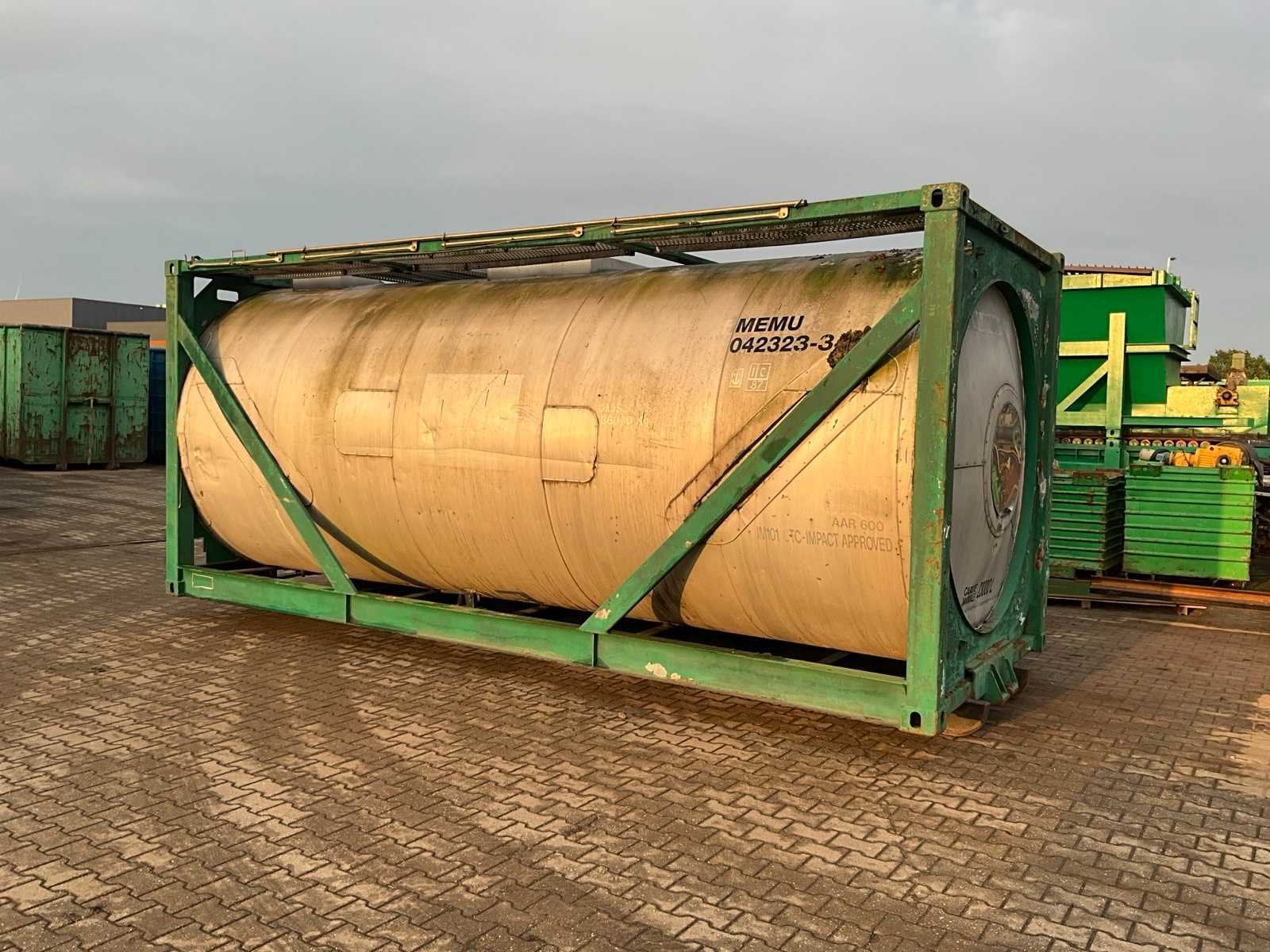 20ft Tankcontainer op containerslede