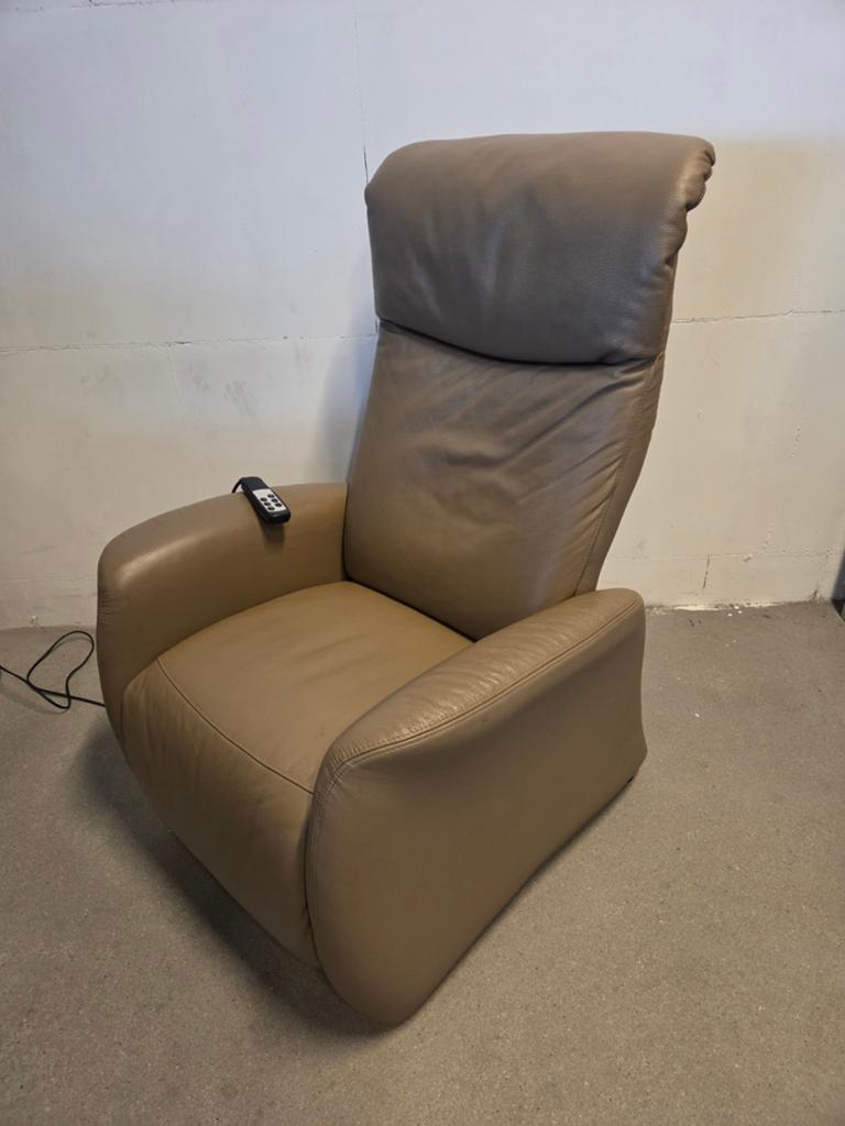 Sta op stoel / opsta stoel, Ophalen, Gebruikt, Minder dan 75 cm, Leer