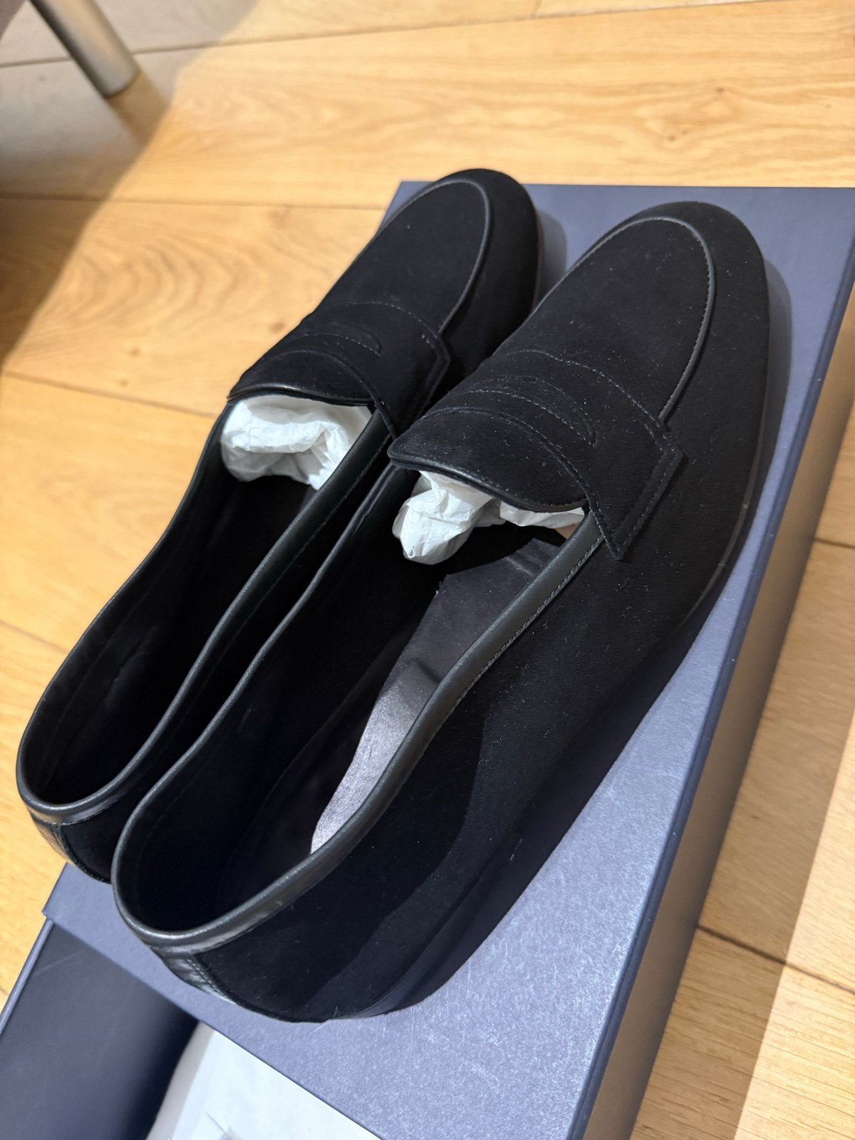 Suitsupply zwarte suède loafers, Loafers, Zwart, Ophalen of Verzenden, Zo goed als nieuw
