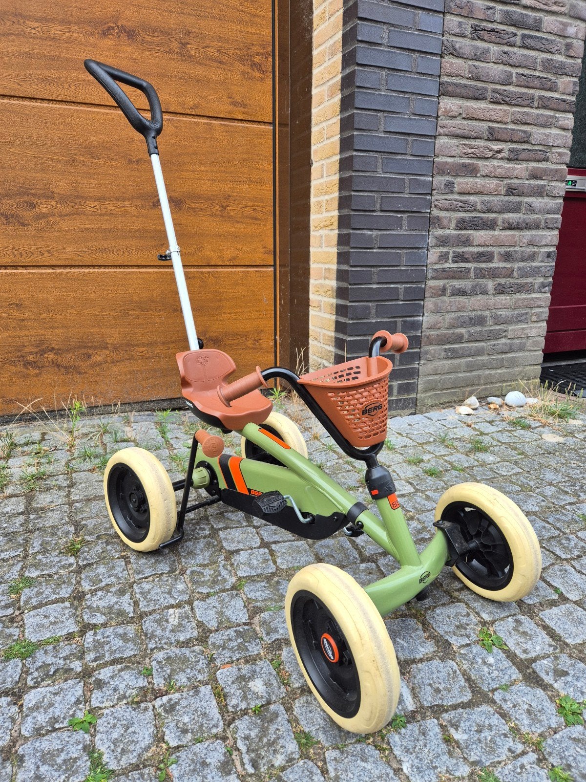 BERG Biky Loopfiets met Duwstang en Mandje, Ophalen, Zo goed als nieuw, Loopfiets