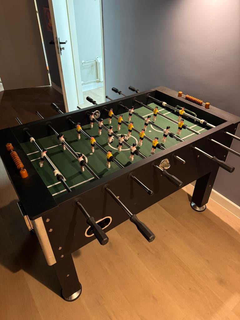 Te koop: Voetbaltafel, Ophalen
