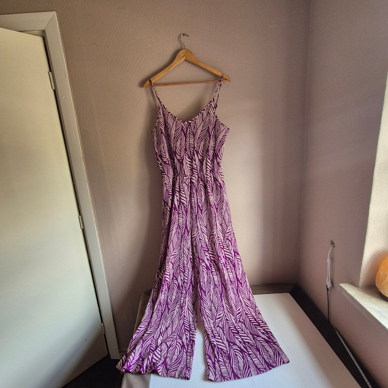 Wibra Dames Jumpsuit Maat 40 Paars/Wit Bladprint, Kleding | Dames, Maat 38/40 (M), Paars, Ophalen of Verzenden, Zo goed als nieuw