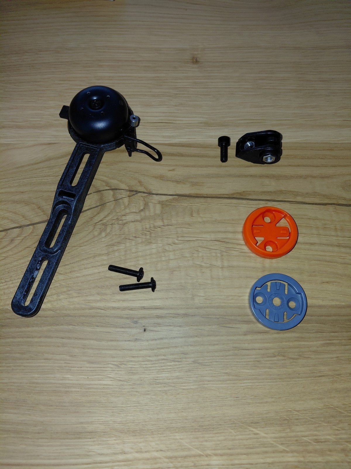 CloseTheGap HideMyBell Insider fietsbel met Garmin adapter, Ophalen, Zo goed als nieuw