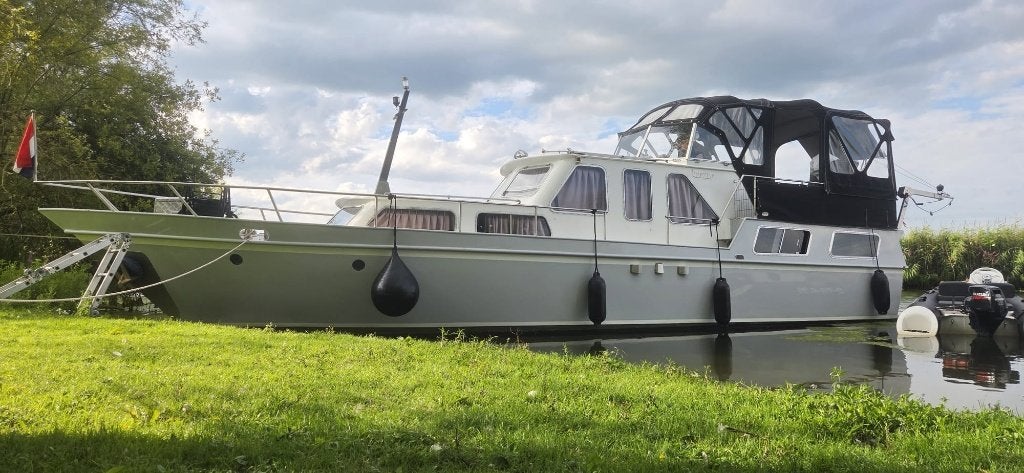Foto 5 van Motorboot