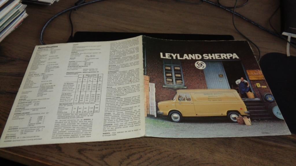 Folder LEYLAND  SHERPA, Verzenden, Gelezen, Overige merken