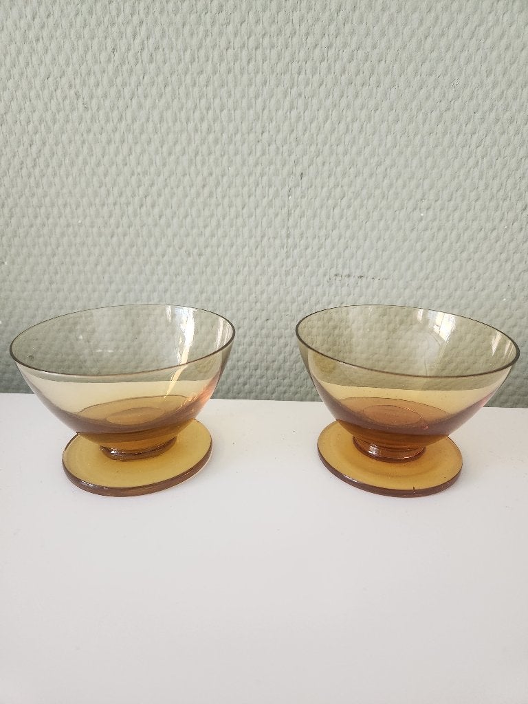 2x amberkleurig glas  kristalunie Carnaval Maastricht, Ophalen of Verzenden