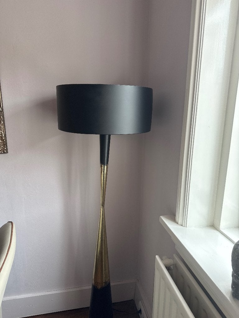 Staande lamp, Huis en Inrichting, Lampen | Vloerlampen, Ophalen, E27 (groot), Zo goed als nieuw, Metaal