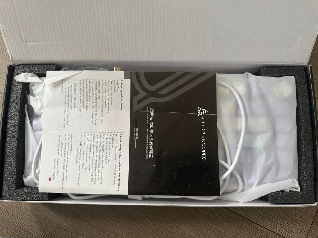 AJAZZ AK820 Mechanisch Toetsenbord - Gebruikt, Computers en Software, Toetsenborden, Gebruikt, Qwerty, Bedraad, Gaming toetsenbord