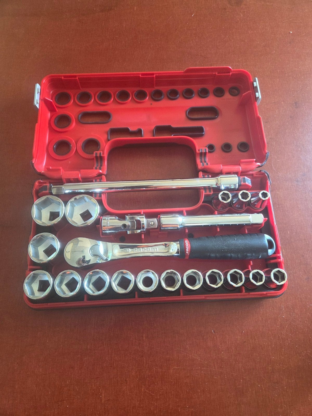 R VS  Dop sleutel set, Ophalen